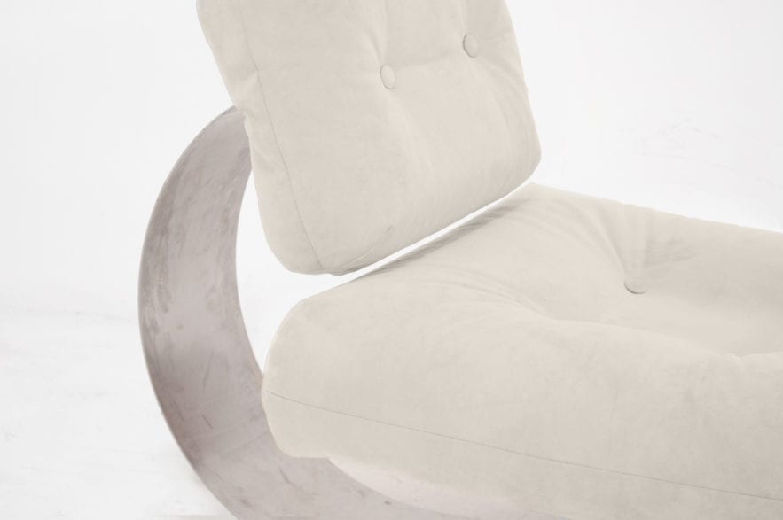 Oscar Niemeyer Alta Lounge Chair Side Gallery